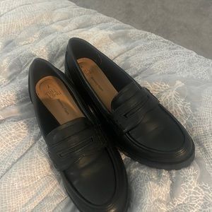 loafers size 7, black